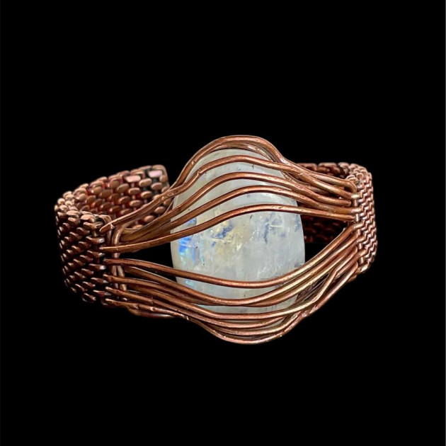 Adjustable copper bracelet with moon stone